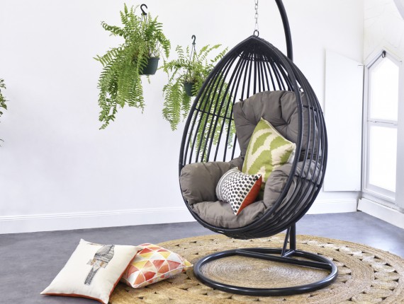 Кресло-яйцо для чтения и отдыха