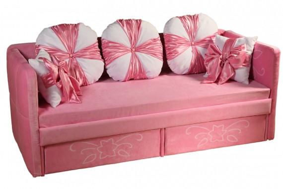 Розовый диван с бельевыми ящиками