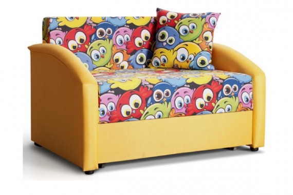 Яркий диван для малышей