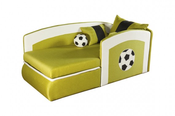 Диван для юного футболиста