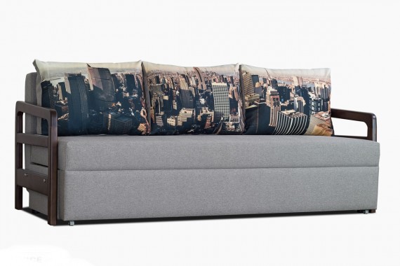 Диваны с деревянными подлокотниками