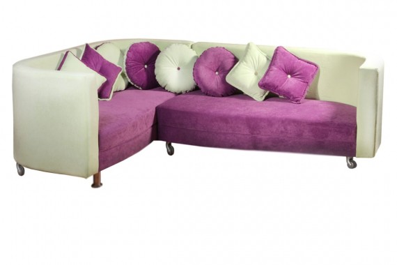 Угловой диван для принцессы