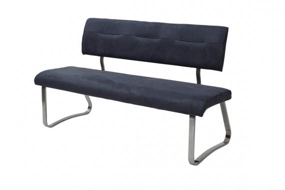 Скамьи на металлическом каркасе